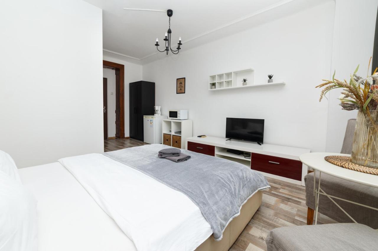 Color Apartments Street Blanari 12 Bukareszt Zewnętrze zdjęcie