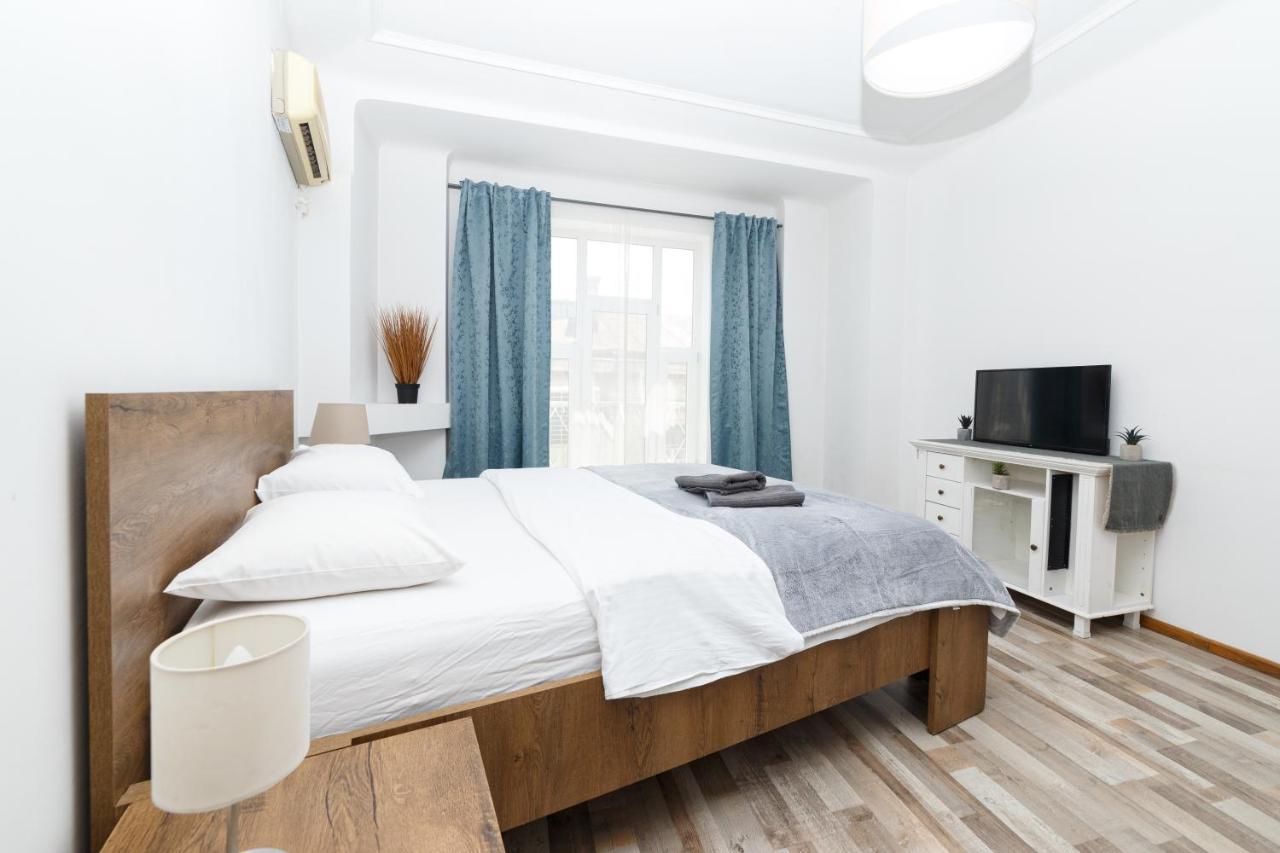 Color Apartments Street Blanari 12 Bukareszt Zewnętrze zdjęcie