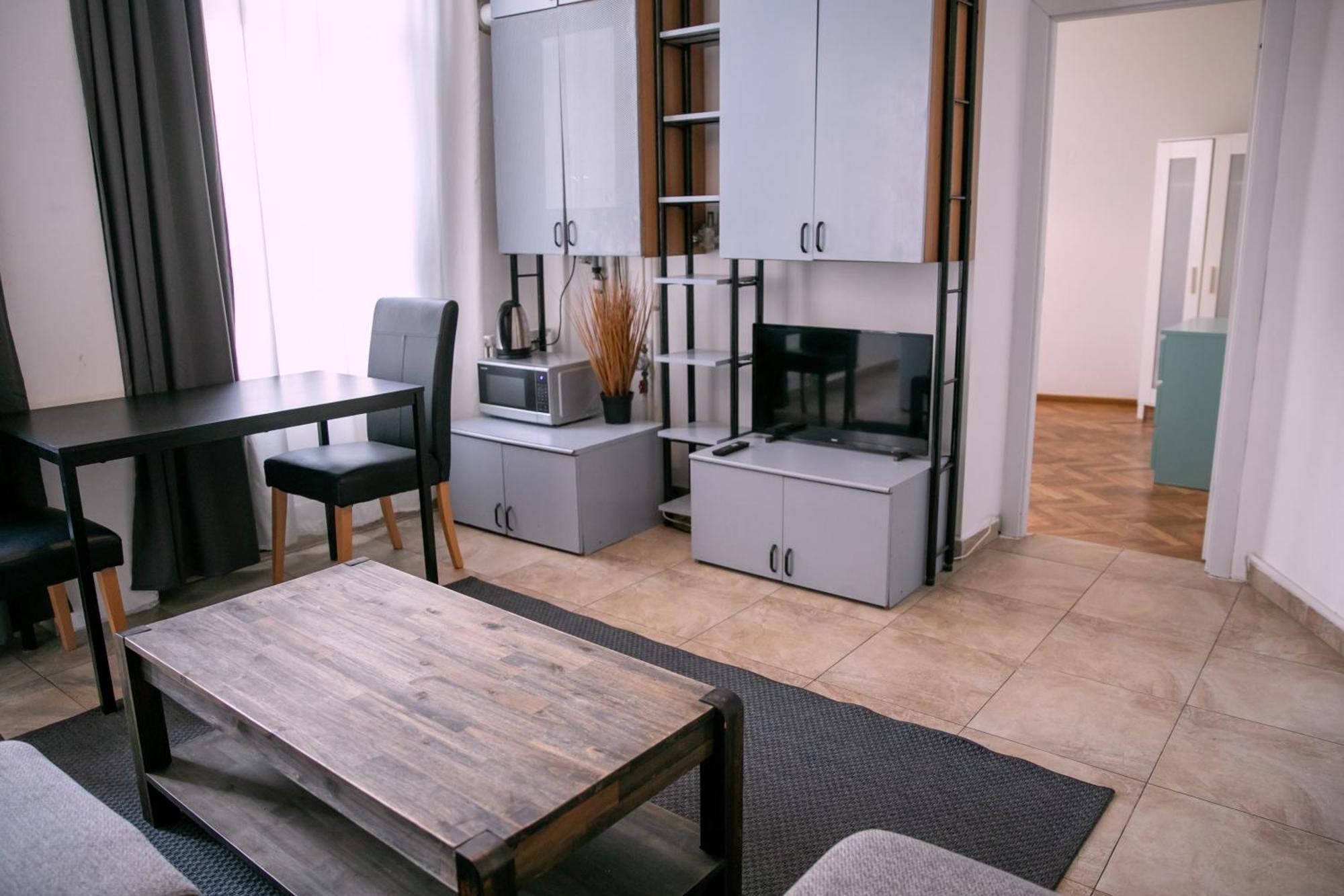 Color Apartments Street Blanari 12 Bukareszt Zewnętrze zdjęcie