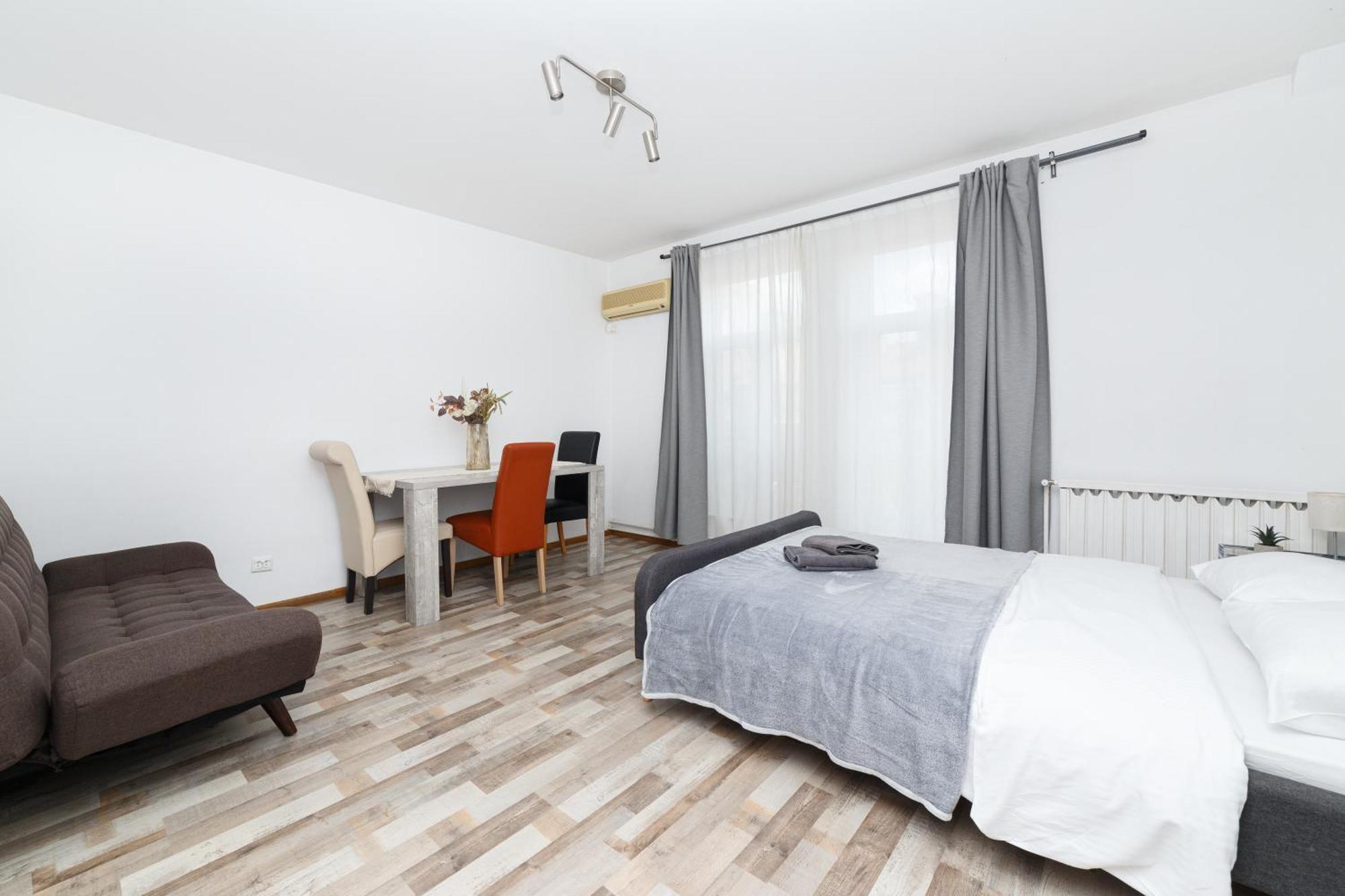 Color Apartments Street Blanari 12 Bukareszt Zewnętrze zdjęcie